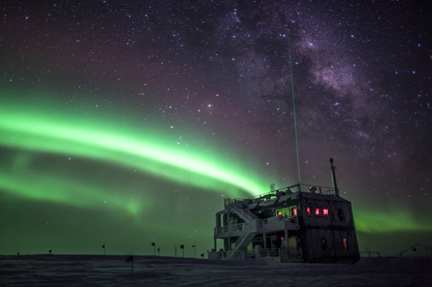 Aurora viewed from South Pole