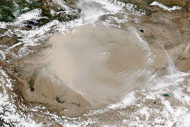 Taklimakan Desert dust storm