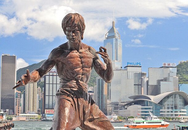 Bruce Lee statue