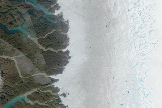 Map image for A late-summer heatwave and rain at Greenland&#039;s summit