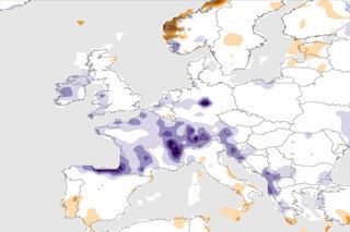 Map image for Seine River overflows in Paris